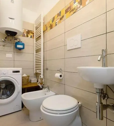 Casa De' Castagnoli, Ac/wifi * Μπολόνια